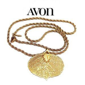 Avon 24k Leaf Pendant Necklace Gold Tone